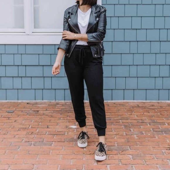 BLACK COMFY JOGGERS - Picture 5 of 9